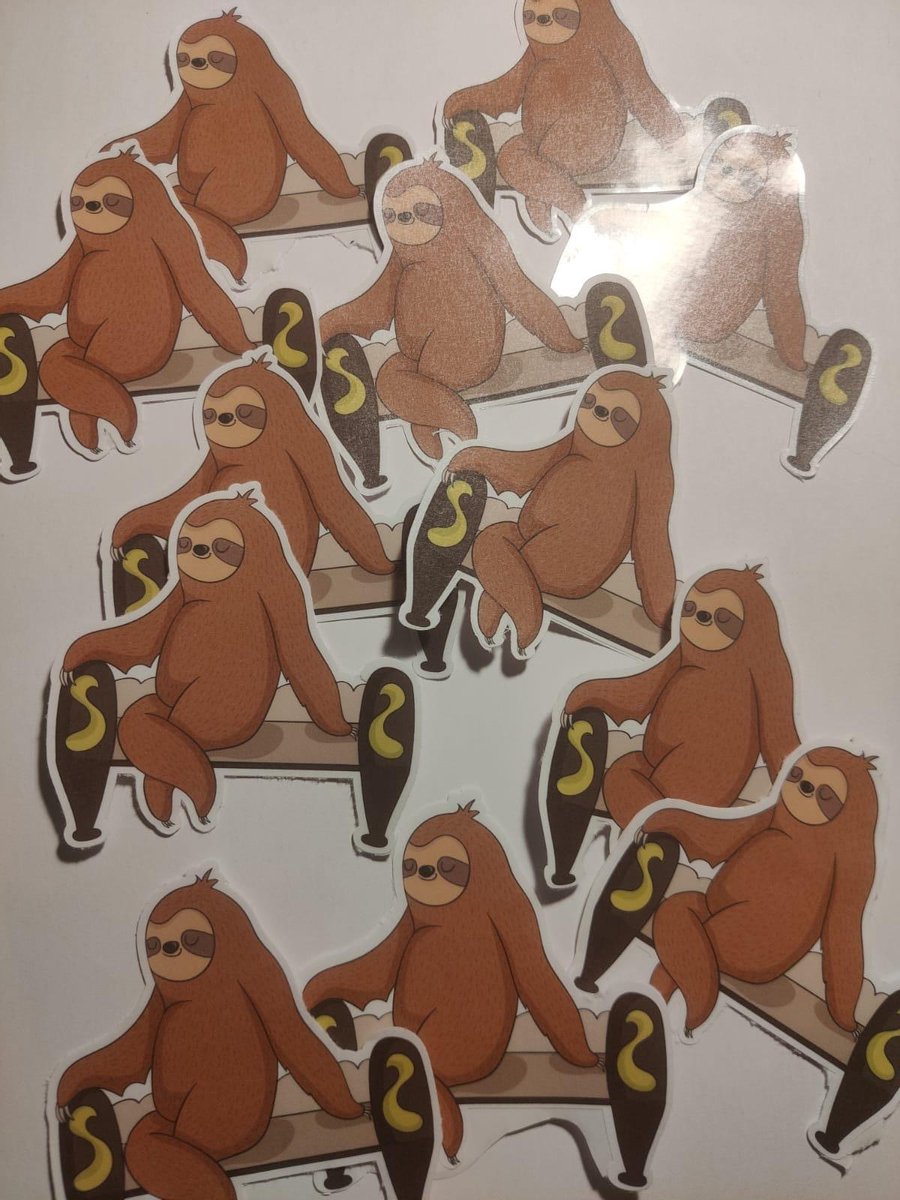 Luiaard Stickers - Op een Bankje Zittende Luiaard - Sloth Sticker - Schattige Dieren - Luiaards - Journaling - Bullet Journal - Scrapbooking - Leuke Stickers - Laptop Sticker - Telefoon Sticker - Dieren - Dier - Lief - Cute